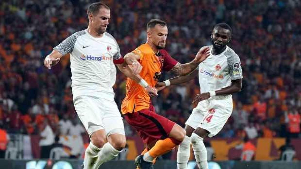 Galatasaray 3 puanı 86’da kurtardı!