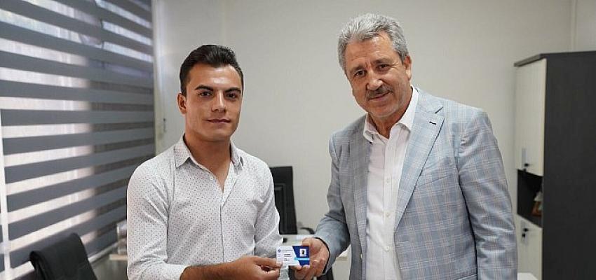 EÜ Mezunlarla İlişkiler Ofisi ‘yaşam boyu’ Egelilerin yanında