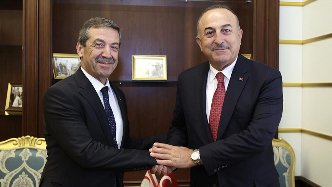 KKTC Dışişleri Bakanı Ertuğruloğlu’ndan mevkidaşı Çavuşoğlu’na 30 Ağustos ziyareti