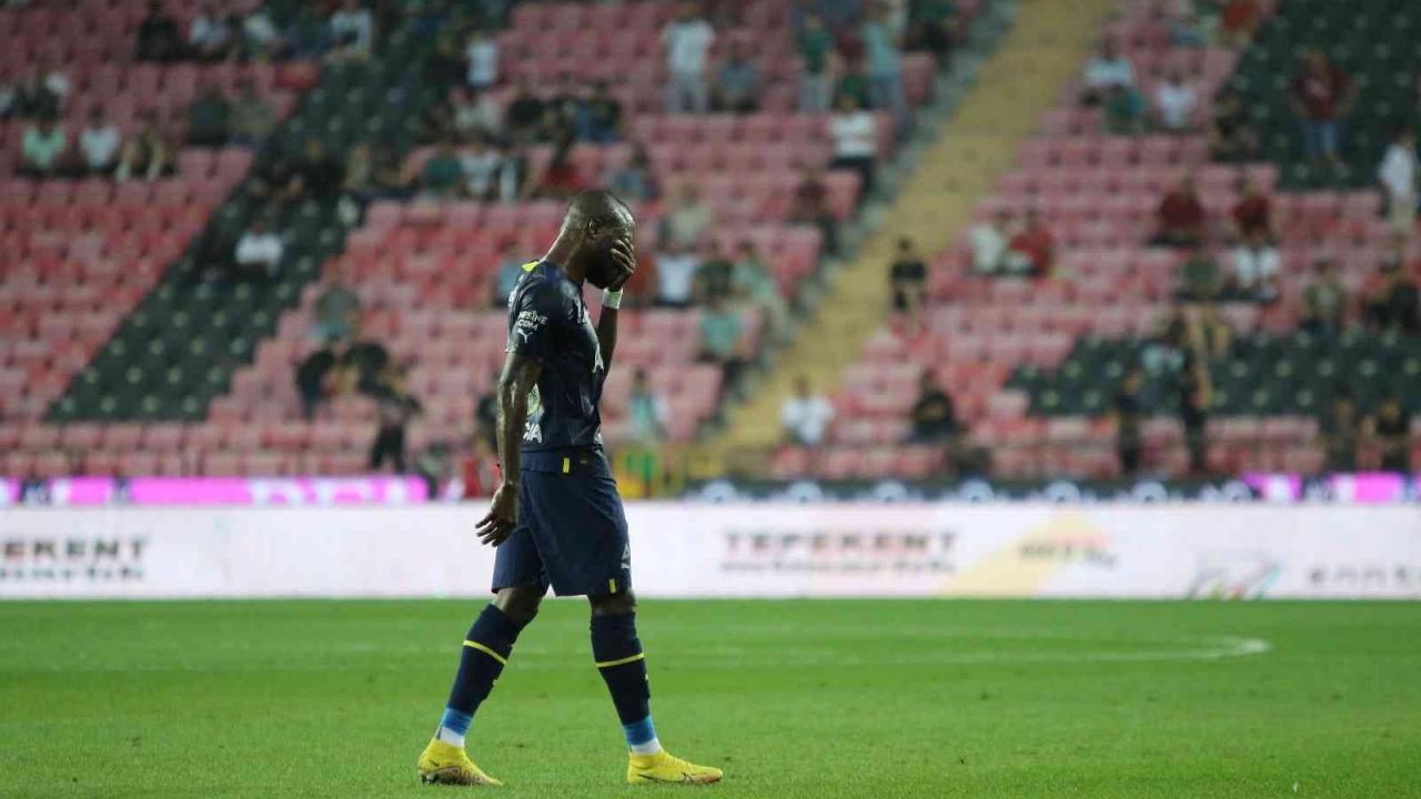 Valencia’nın kırmızı kartı doğru karar mı? MHK açıkladı…
