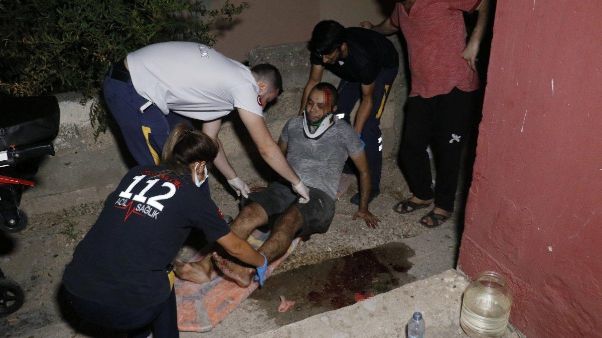 Adana’da hırsızlık şüphelisi, damdan düşerek yaralandı