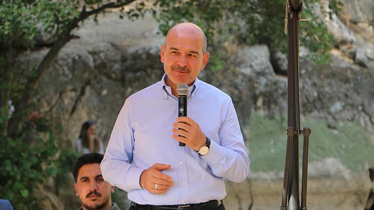 Bakan Soylu terörden temizlenen Bırkleyn mağaralarında gençlerle buluştu