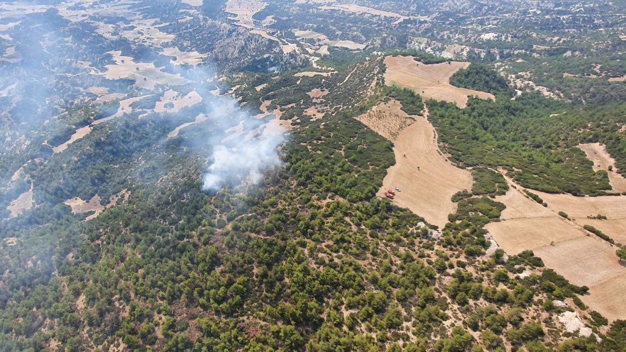 Manisa’da orman yangını… Havadan ve yerden müdahale ediliyor