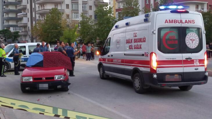 Otomobille husumetlisinin önünü kesip pompalı ile ateş açtı: 1 ölü