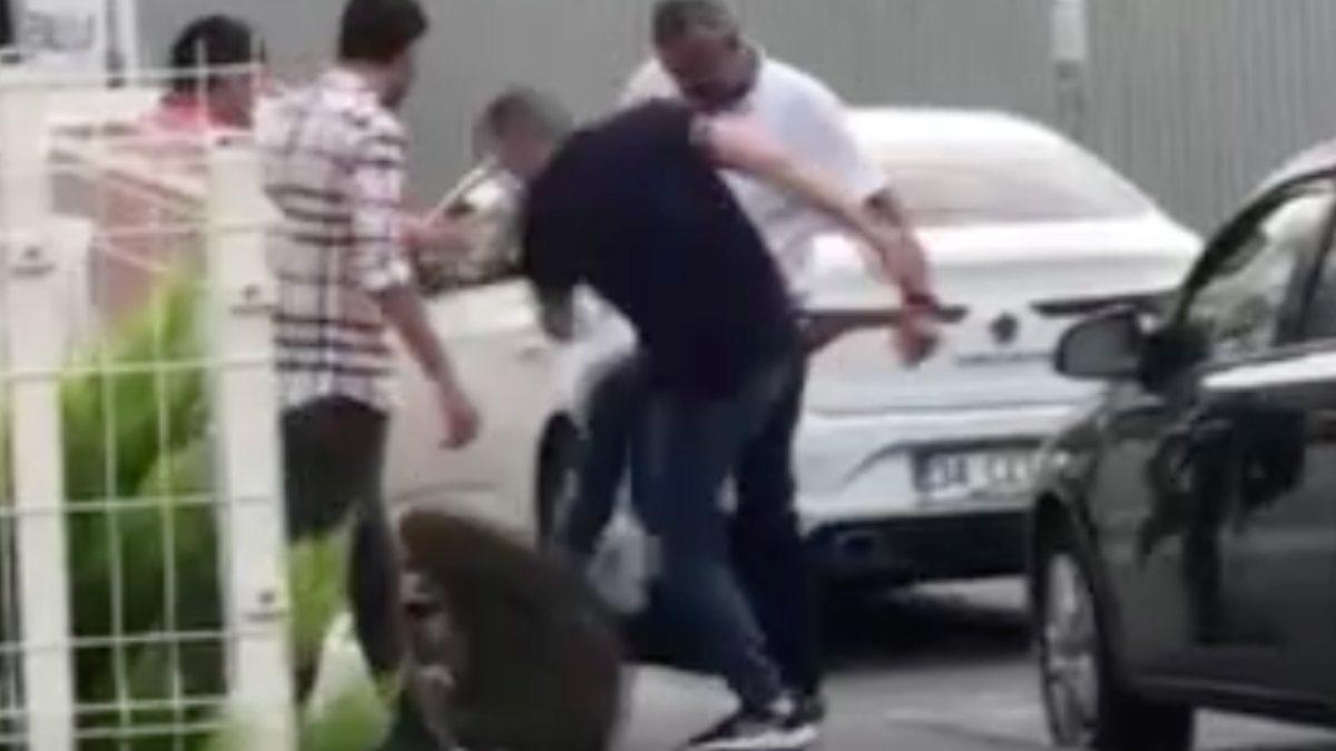 Büyükçekmece’de hırsızlık şüphelisine meydan dayağı kamerada