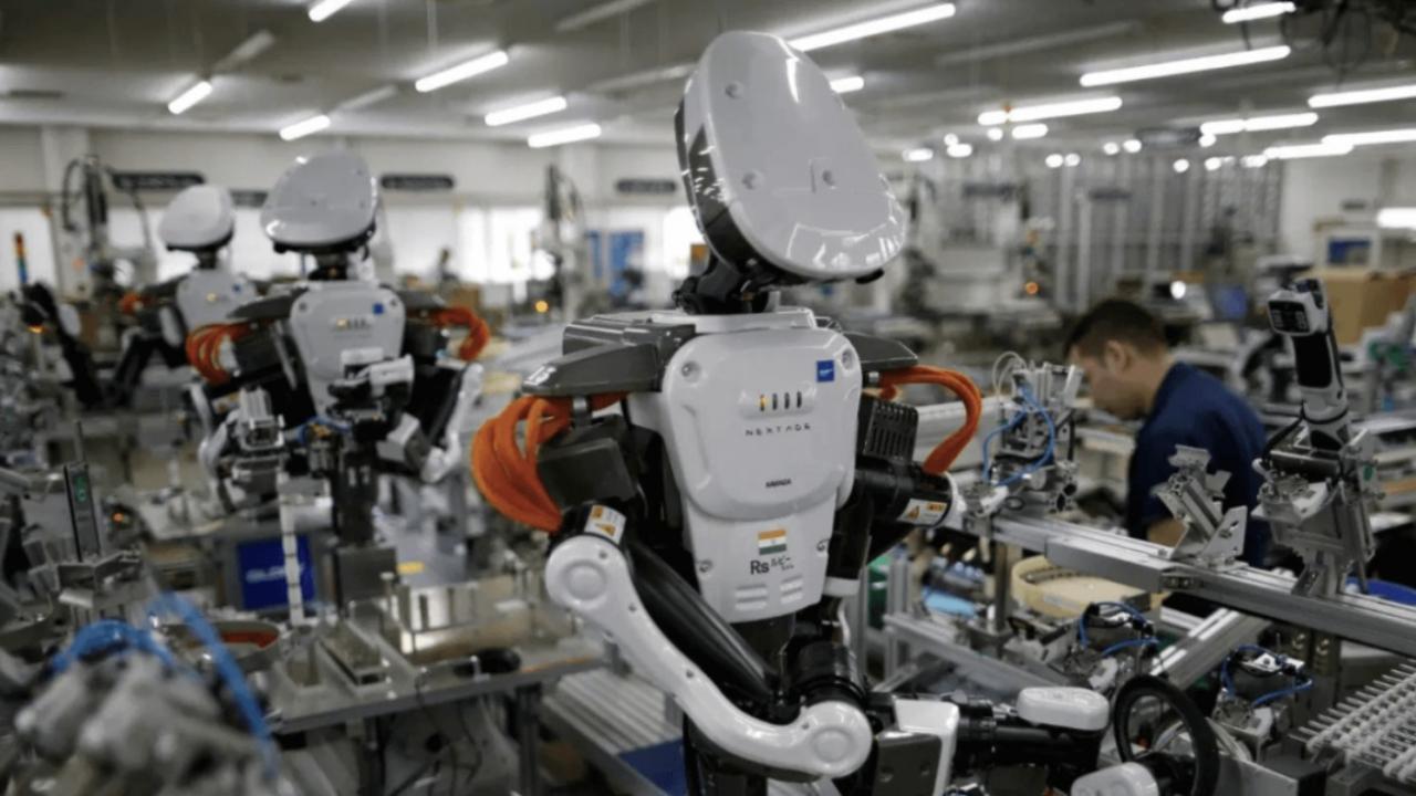 Çin’de 439 bin şirket fabrika ve satış ofislerinde robot kullanıyor