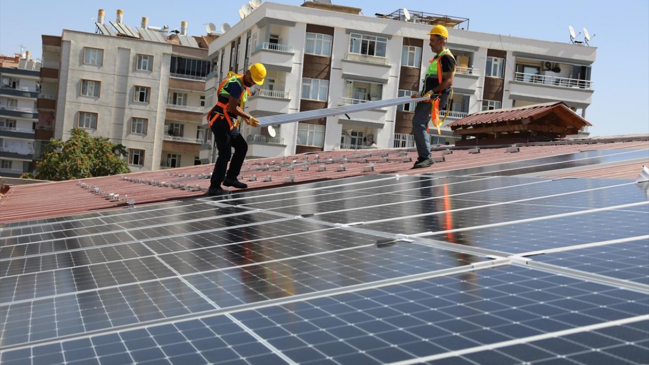 Diyarbakır’da çevre dostu okul kendi enerjisini üretecek