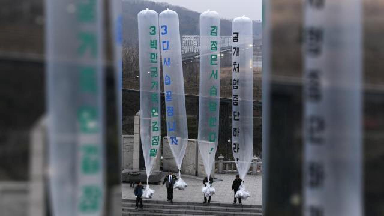 Güney Kore’de aktivistler, Kuzey Kore’ye balonlar göndermeye devam ediyor