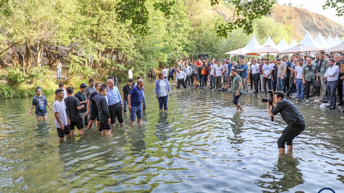 İçişleri Bakanı Süleyman Soylu, Diyarbakır Lice’de gençlerle buluştu