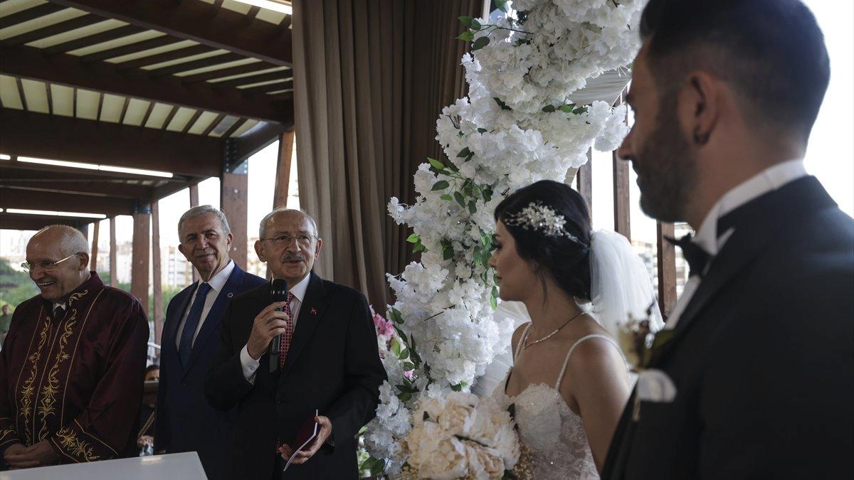 Kemal Kılıçdaroğlu partisinin fotoğrafçısının nikah şahidi oldu