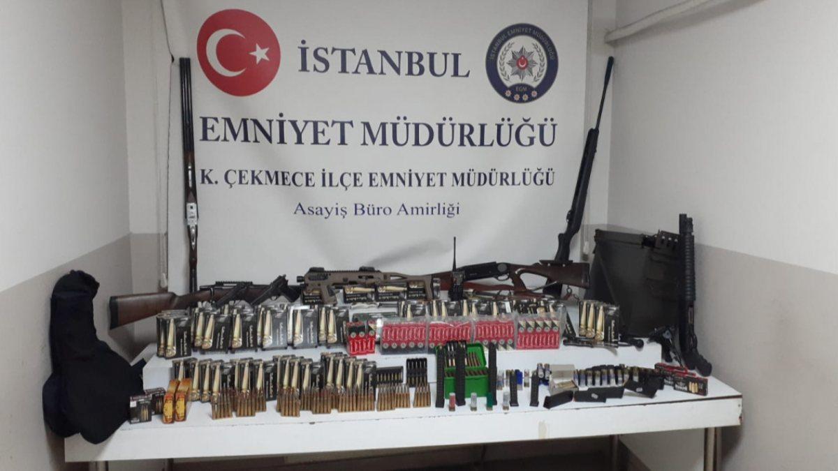 Küçükçekmece’de kafe kavgasındaki şüphelinin konutundan cephanelik çıktı