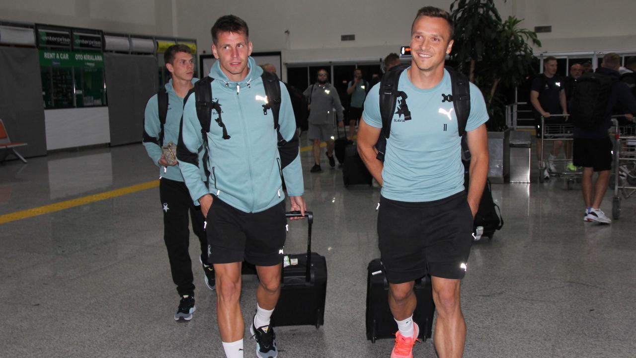 Slavia Prag kafilesi Sivas’a geldi