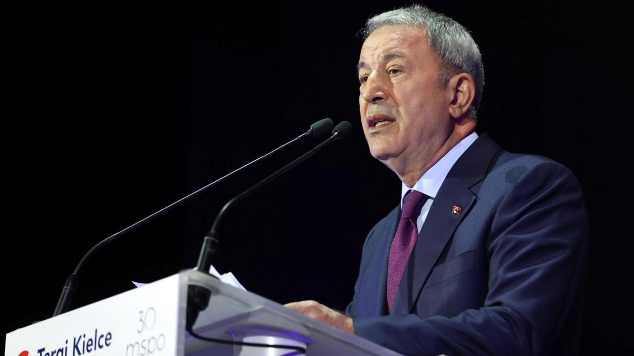 Son Dakika… Bakan Akar’dan savunma sanayii mesajı: Seçim değil zorunluluktur!