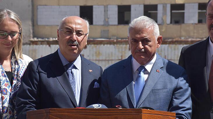 Binali Yıldırım: İzmir’in kurtuluşu ülkemiz adına bir semboldür