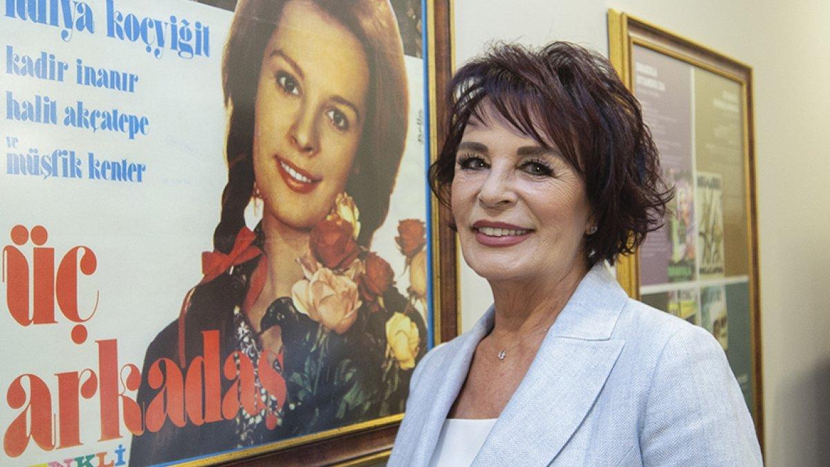 Hülya Koçyiğit: Gençlerimiz kendi kültürlerini tanısınlar