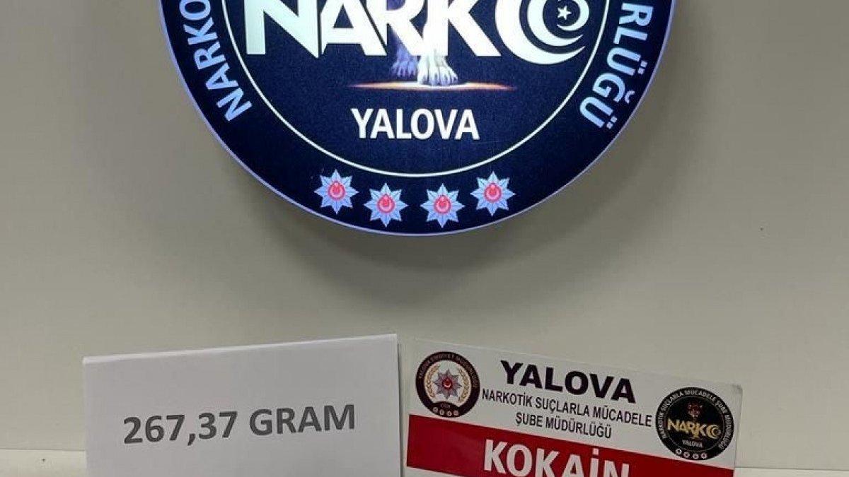 Yalova’da uyuşturucu sevkiyatını narkotik köpeği Gölge önledi