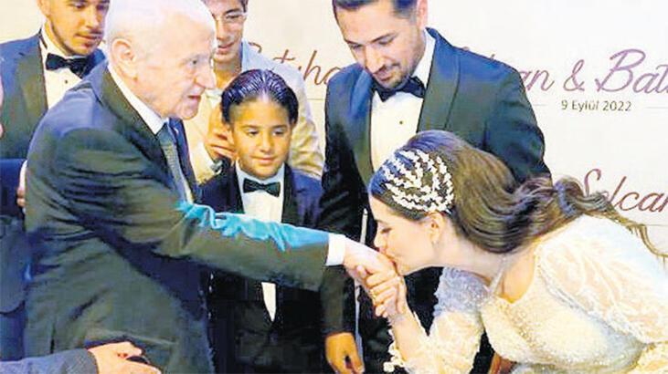 Bahçeli nikah şahidi oldu