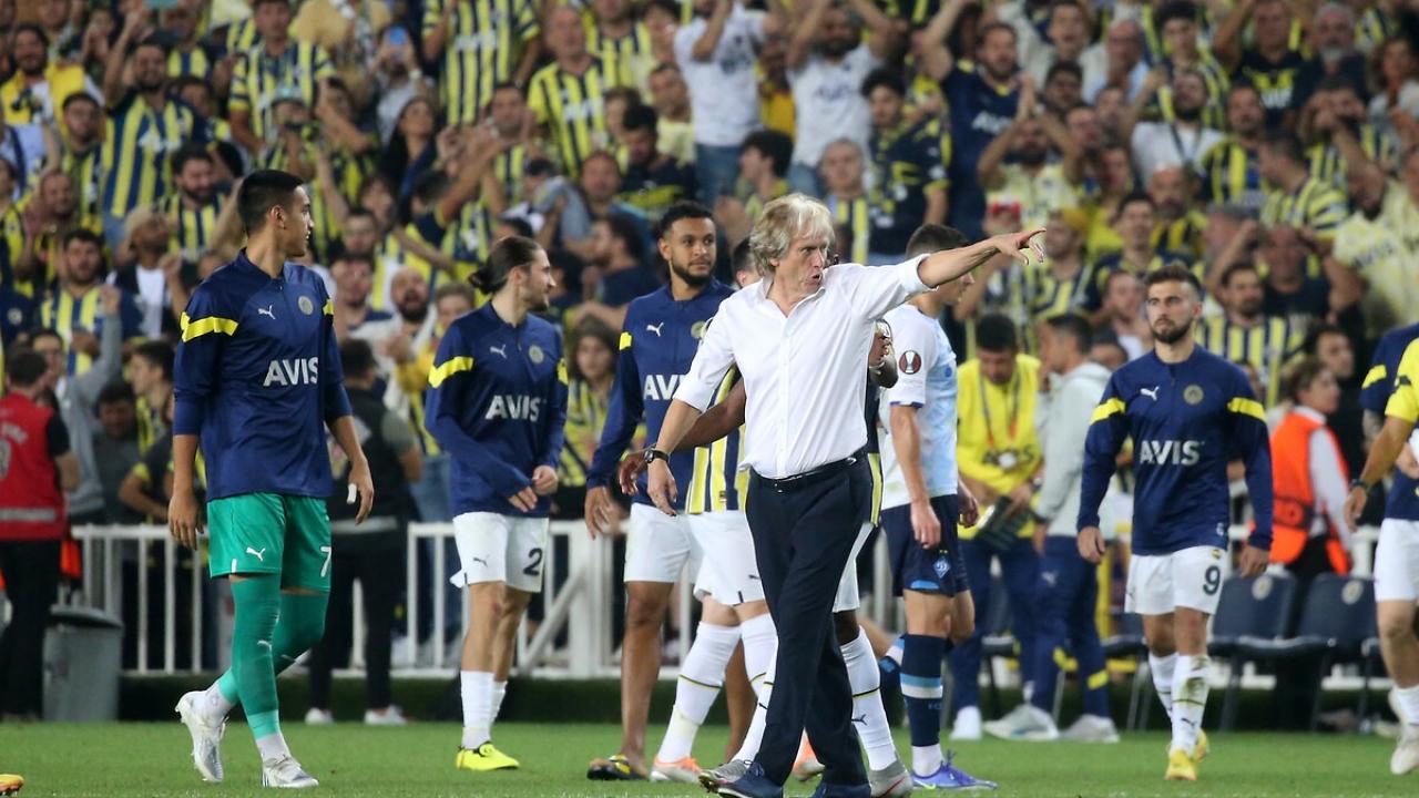 Jorge Jesus’tan dikkat çeken tepki: Yere yat