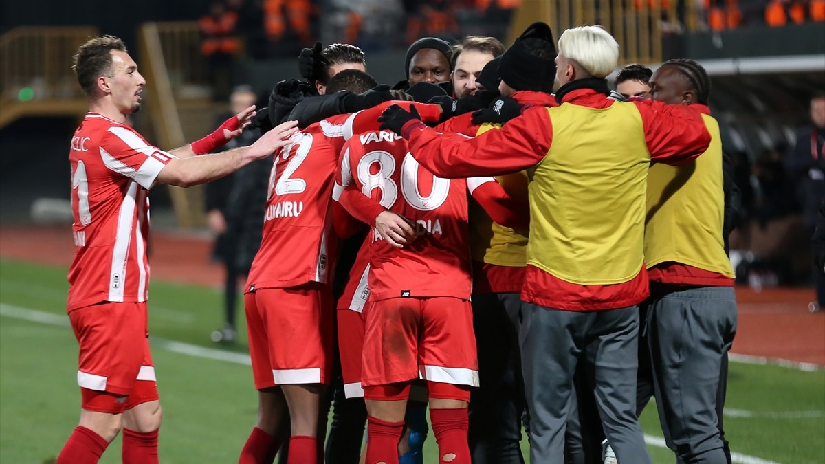 Boluspor, Manisa FK’yı iki golle geçti