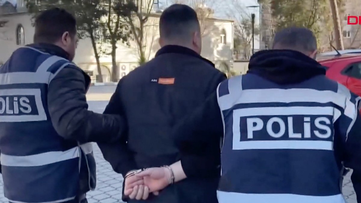 Samsun’da iki kişinin üzerine sürerek yaraladığı minibüs iddianamede silah sayıldı