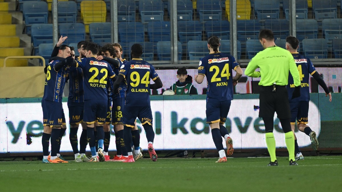 Ankaragücü, Bandırmaspor’u rahat yendi