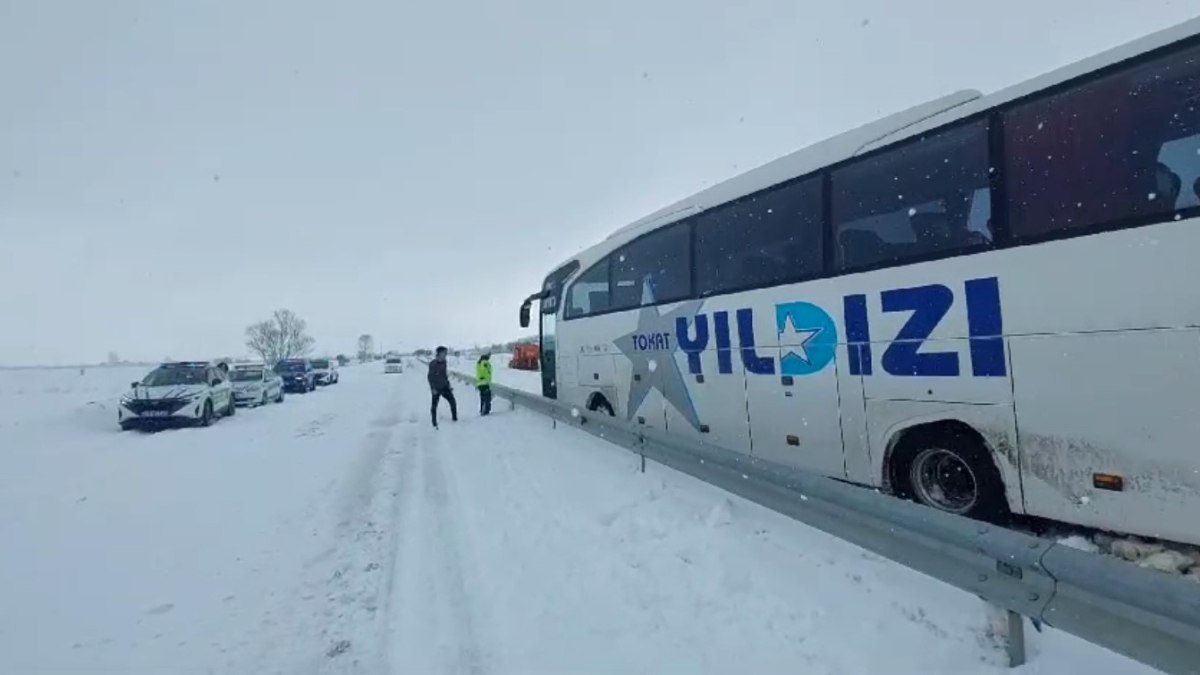 Samsun’da sürücülerin karla imtihanı