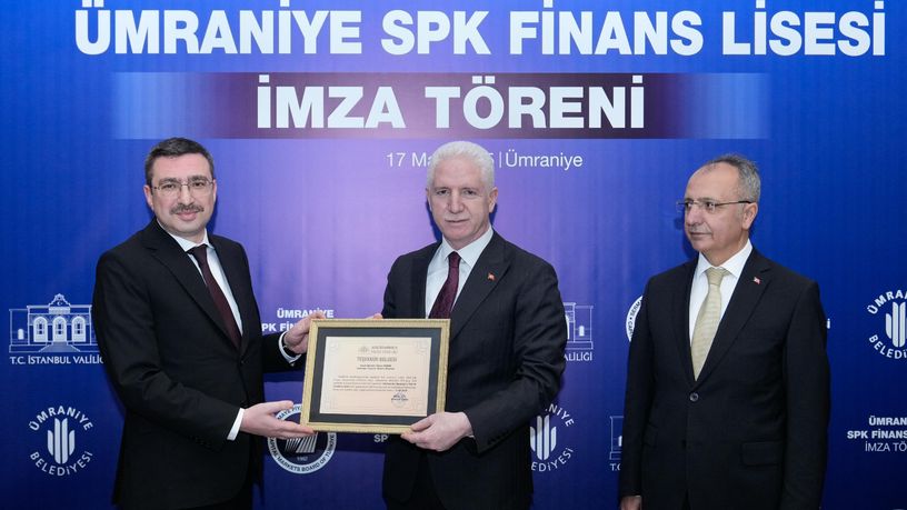 Türkiye’nin ilk Finans Lisesi için imzalar atıldı