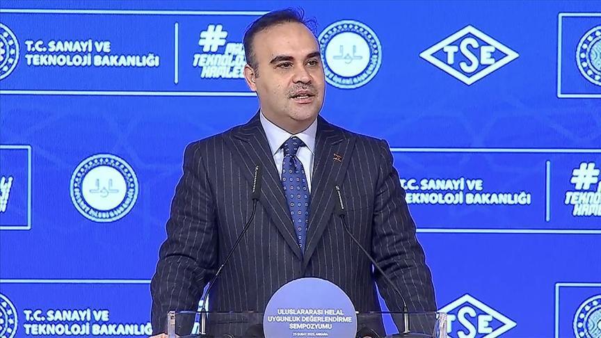 ‘Ülkemizi küresel helal ekonomisine yön veren lider ülke konumuna taşımaya kararlıyız’