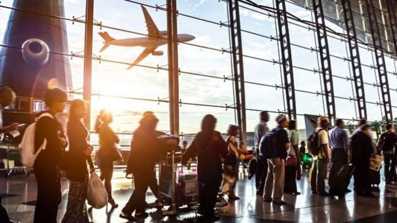 Yabancı turist girişi Şubat’ta yüzde 5,3 azaldı