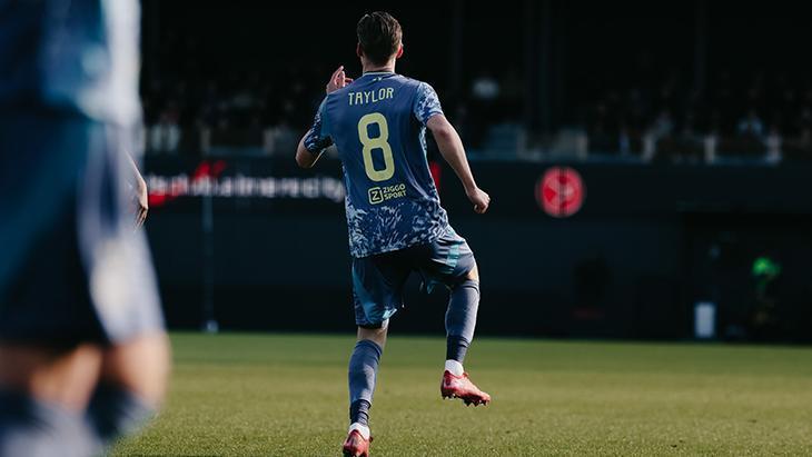 Ajax, Almere City’i deplasmanda tek golle geçti!