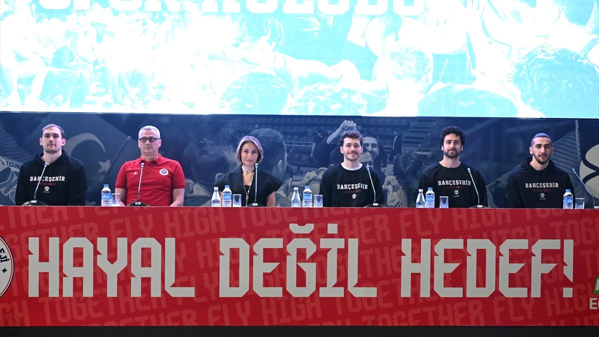 Bahçeşehir Koleji, geleceğe umutla bakıyor