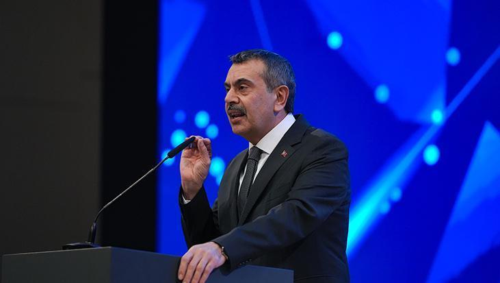 Bakan Tekin’den yeni eğitim müfredatıyla ilgili açıklama