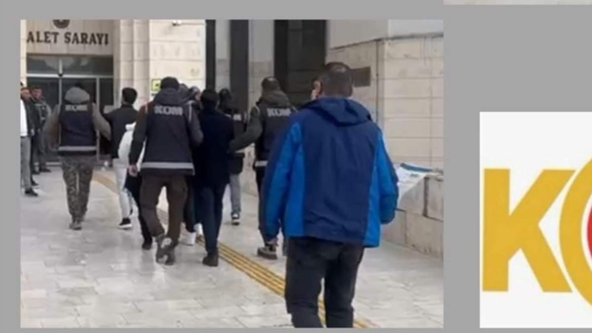 Balıkesir’de kuyumcuları sahte altınla dolandırdılar