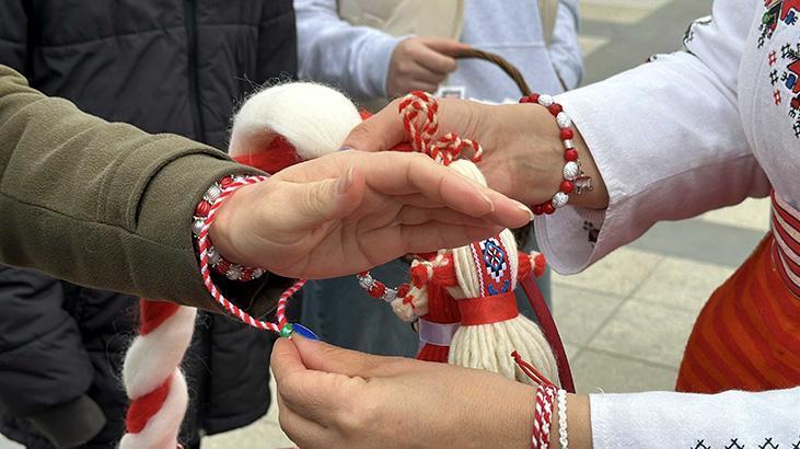 Edirne’de ‘Baba Marta’ kutlandı, marteniçkalar takıldı