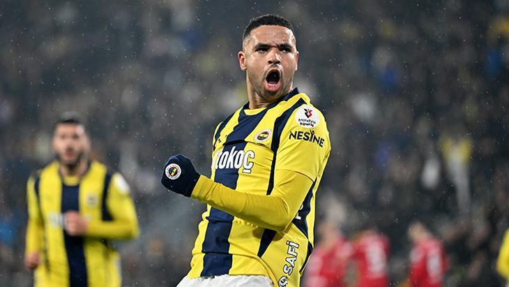 Fenerbahçe’de Youssef En Nesyri, Alex de Souza’yı yakaladı!