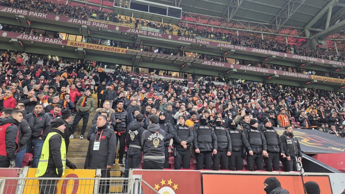 Galatasaray’dan Fenerbahçe derbisi açıklaması: Polisler konsantrasyonumuzu bozdu