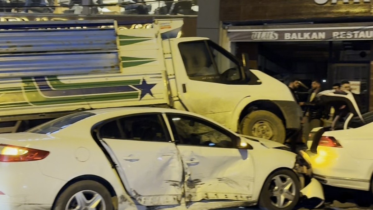 İstanbul’da makas atan sürücü kazaya neden oldu