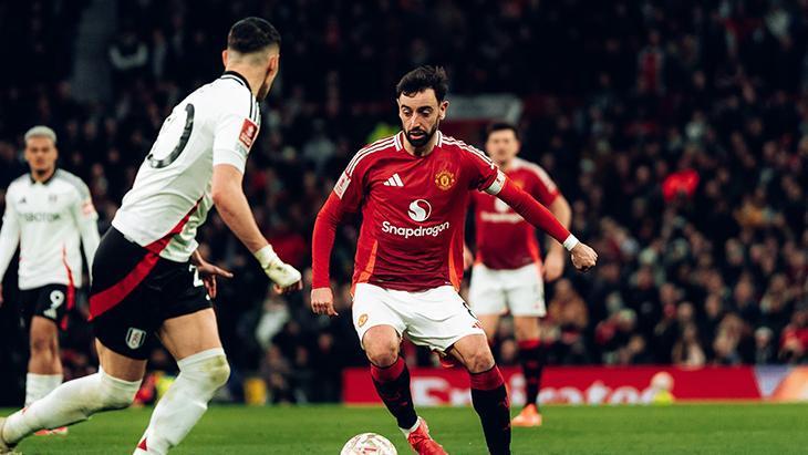 Manchester United, FA Cup’a veda etti!