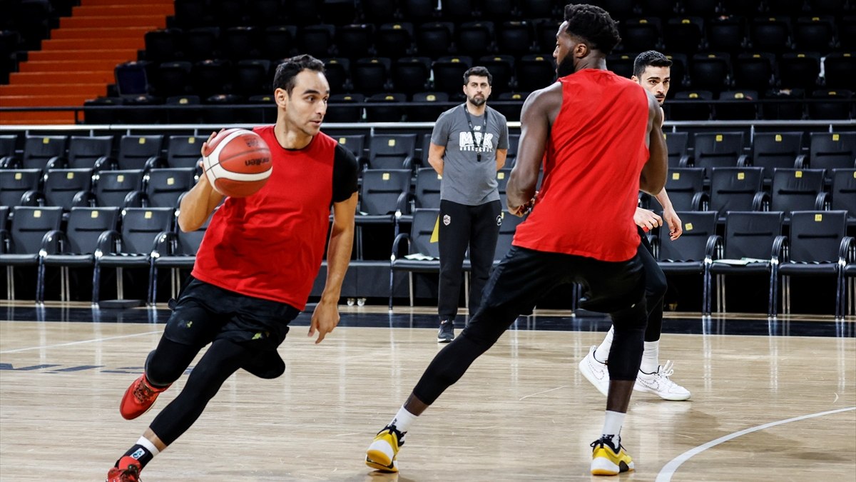 Mersinspor ligde play-off’u hedefliyor